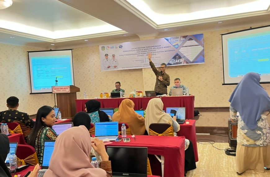 Gandeng PPMSI Indonesia, BAPPERIDA Lutim Tingkatkan Kapasitas ASN Lewat Pendampingan e-Monev