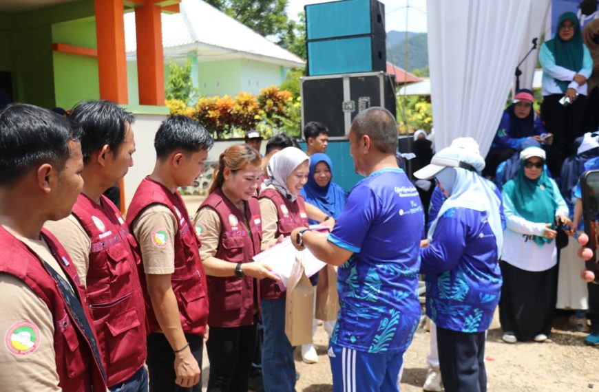HKN ke-61 di Lutim Berlangsung Meriah, Jalan Sehat Hingga Penyerahan Penghargaan dan Ambulance Warnai Perayaan