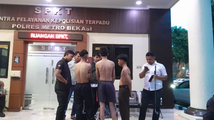 Bawa Golok dan Stik Golf untuk Tawuran, Tiga Siswa SMP Diringkus Polisi