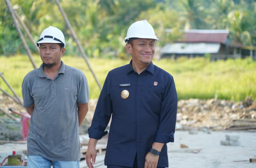 Bupati Irwan Tinjau Progres Pembangunan RS Gigi dan Mulut di Atue