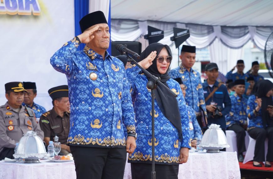 Bupati Irwan dan Wabup Puspa Pimpin Upacara HUT KORPRI Ke-54 di Luwu Timur