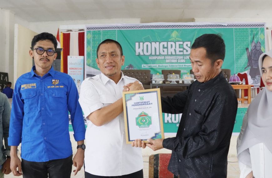 Bupati Luwu Timur Ajak Mahasiswa Bangkitkan Investasi Daerah