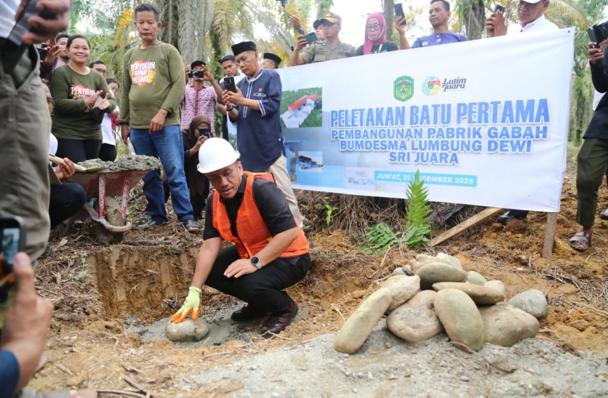 Bupati Irwan Lakukan Groundbreaking Pabrik Gabah BUMDesma, Tanda Program Pandu Juara Mulai Berjalan