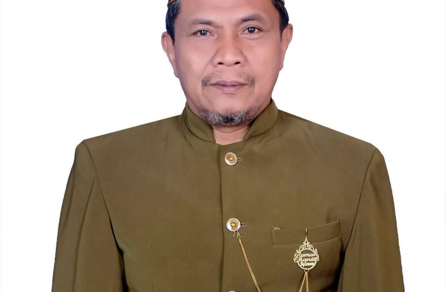 OPU ANDI SURIADI RESMI MENJADI MAKOLE BAEBUNTA ke 40