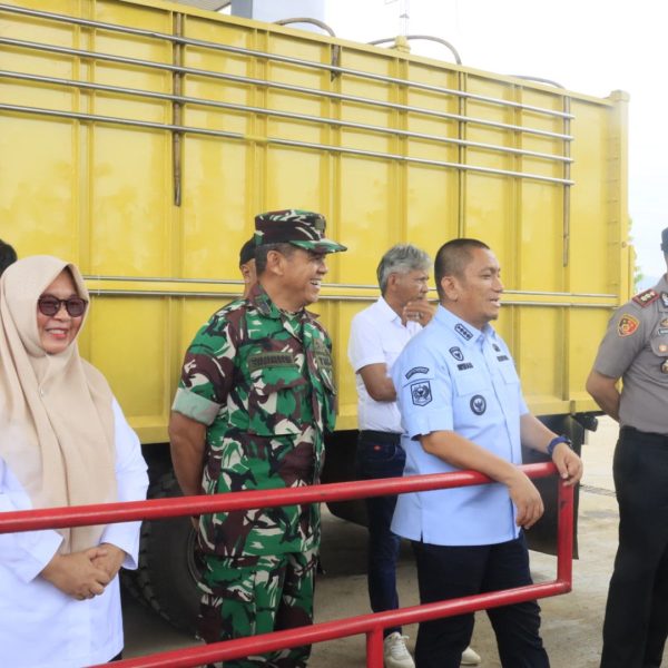 Tinjau SPBU, Bupati Irwan Harap Kelangkaan BBM Segera Teratasi