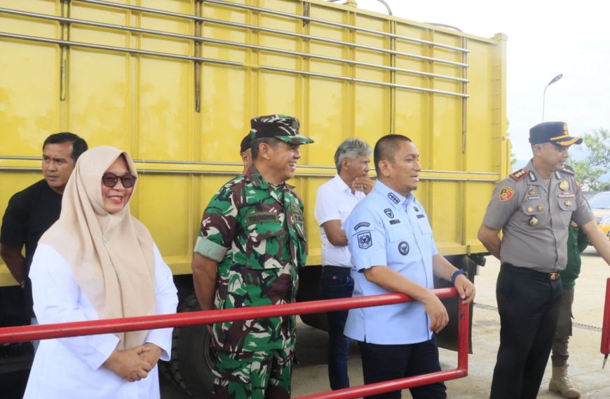 Tinjau SPBU, Bupati Irwan Harap Kelangkaan BBM Segera Teratasi