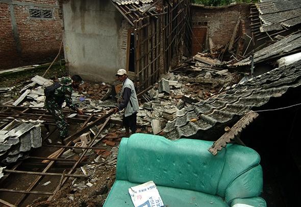 tanah bergerak Desa Padasari Tegal