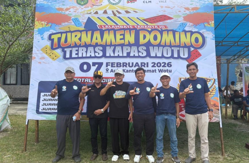 Plt. Kadis Parmudora Apresiasi Turnamen Domino Teras Kapas Lutim Juara