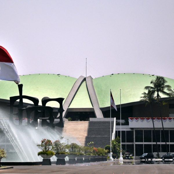 Revisi Undang-Undang Strategis 2026: Proses Legislasi dan Partisipasi Publik