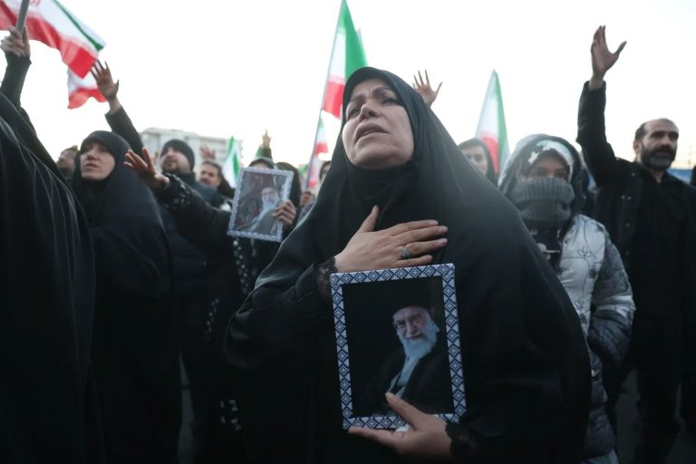 Ayatollah Khamenei Meninggal Dunia