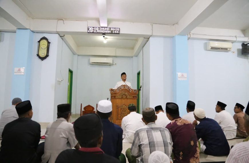 Usai Tarawih, Bupati Irwan Tinjau Pembangunan Masjid Istiqomah Jalajja