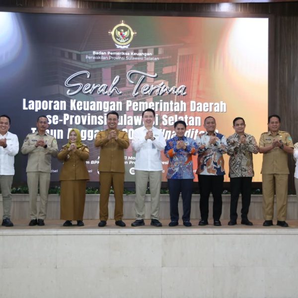 Komitmen Transparansi dan Kepatuhan, Bupati Irwan Serahkan LKPD 2025 ke BPK RI Sulsel