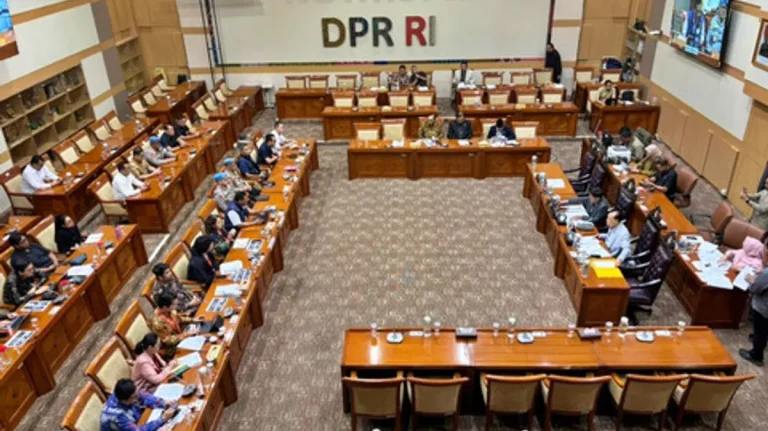 PDIP soal pelimpahan kasus air keras