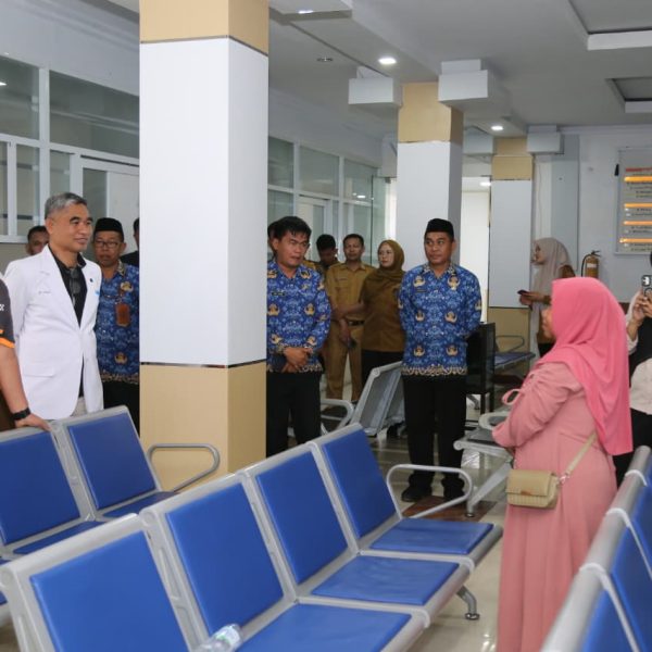Masuki Tahap Finishing, Bupati Luwu Timur Tinjau Progres RSUD I Lagaligo