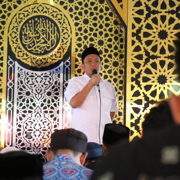 Bupati Irwan Siapkan Sanksi ASN yang Tidak Berjamaah di Masjid ‎