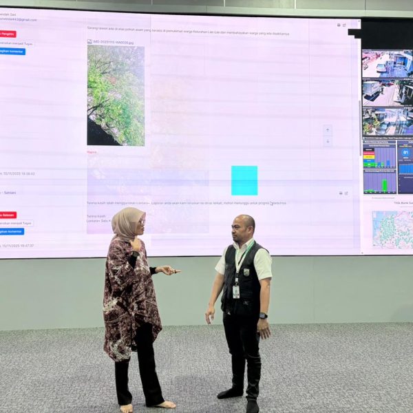 Matangkan Peluncuran Aplikasi Aduan dan Layanan Darurat 112, Kominfo Lutim Kunjungi War Room Kota Makassar