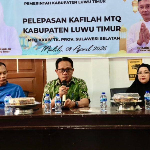 Sekda Resmi Lepas Kafilah Lutim, Optimis Tampil Maksimal di MTQ Sulsel Maros