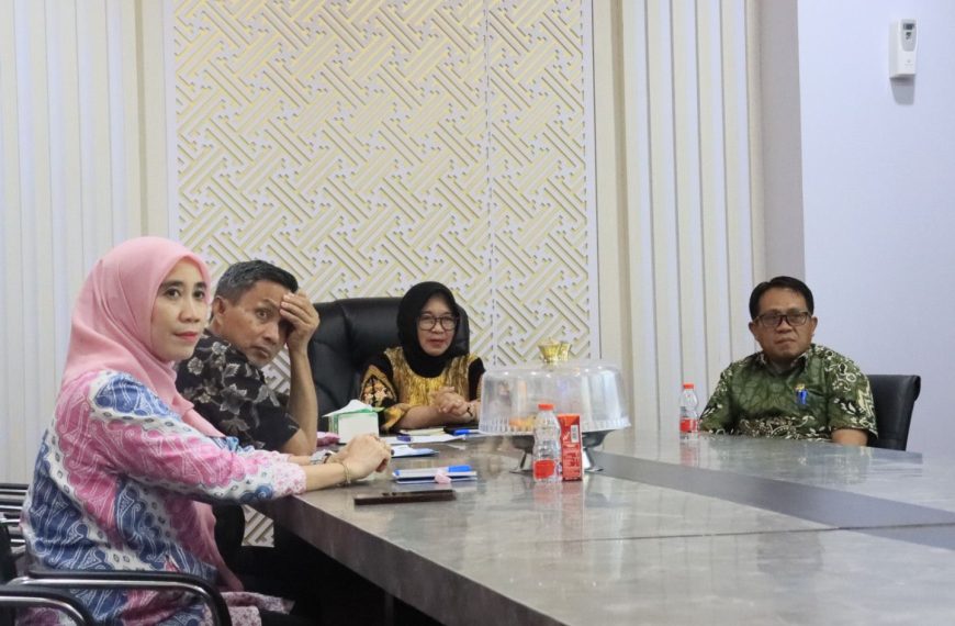 Kepemimpinan dan Amanah Rakyat, Wabup Lutim Ikuti Talkshow Nasional Via Zoom