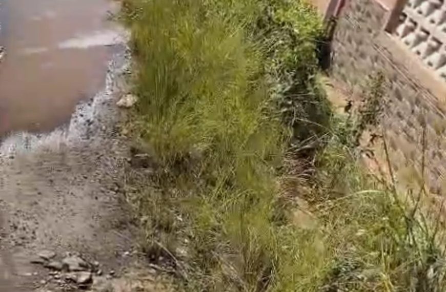 BANJIR RENDAM BEBERAPA  PEMUKIMAN WARGA PERUMAHAN NINDA KENZU DESA MATOMPI