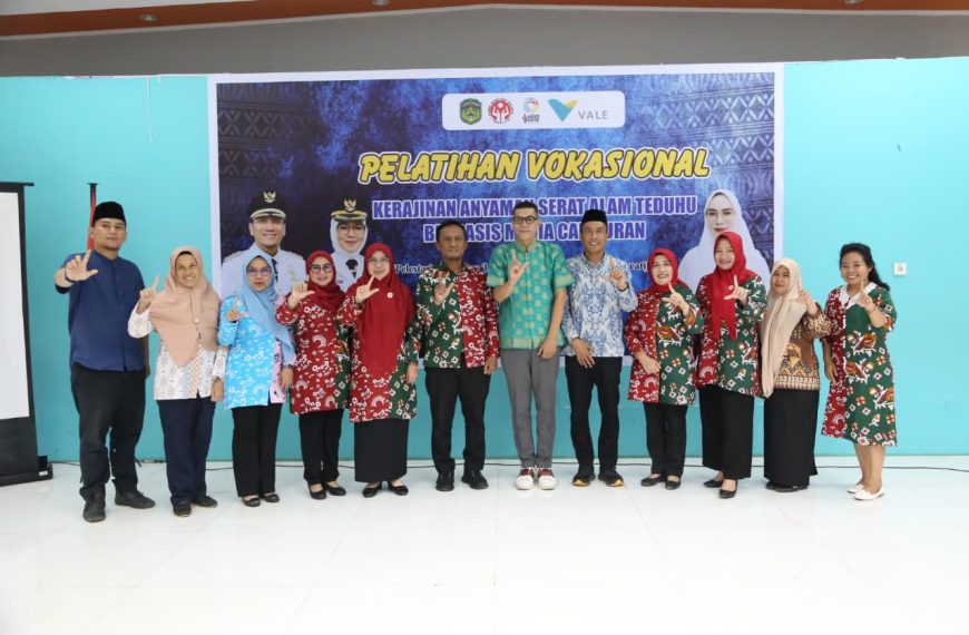 Pemkab Lutim Gelar Pelatihan Anyaman Serat Alam Teduhu, Fokus pada Inovasi Produk Kreatif