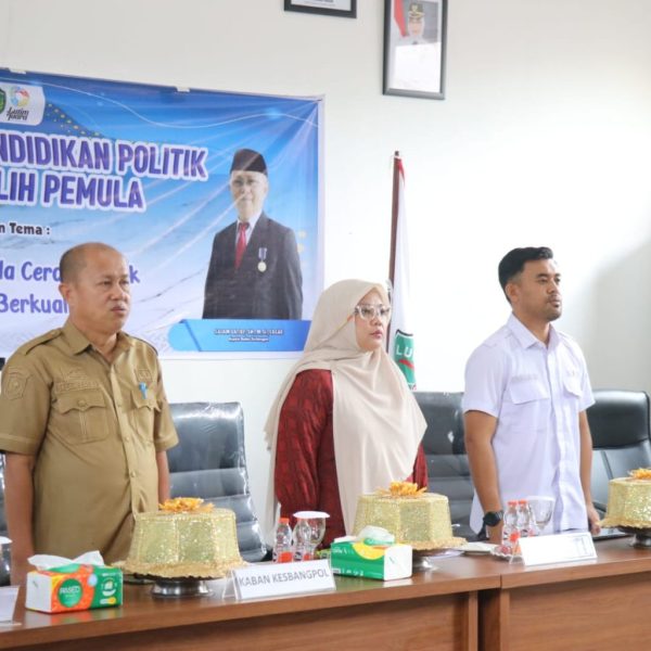 Pemkab Lutim Edukasi Pelajar Jadi Pemilih Cerdas Lewat Sosialisasi Politik ‎