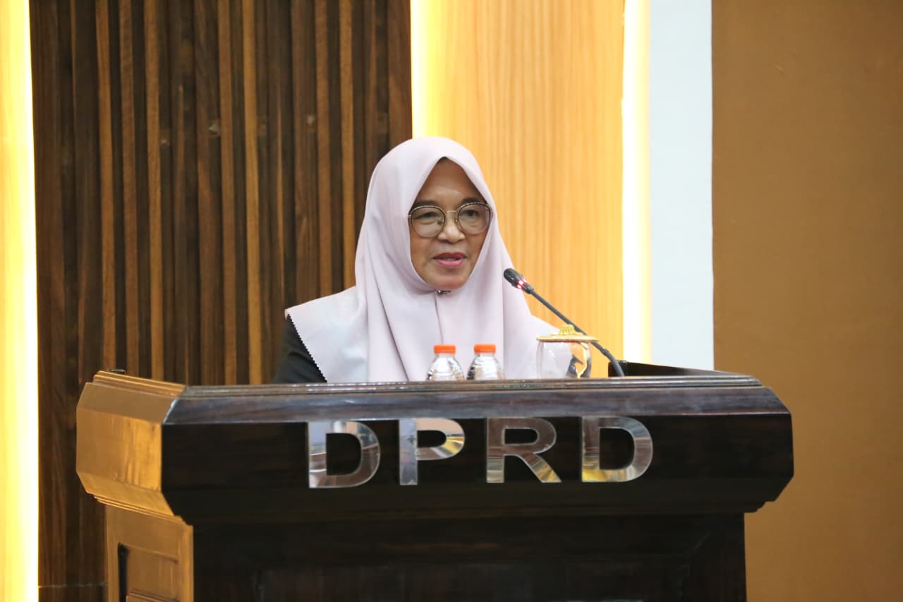 Wabup Puspawati Tegaskan Dukungan Pemda terhadap Ranperda Tenaga Kerja Lokal dan Petani